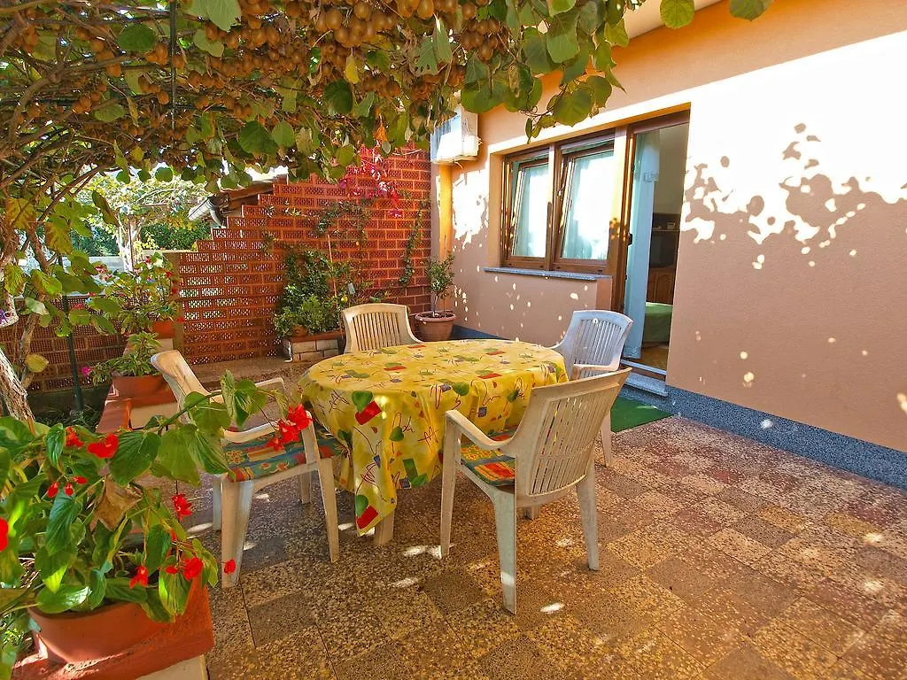Apartment Josip 933 Fazana